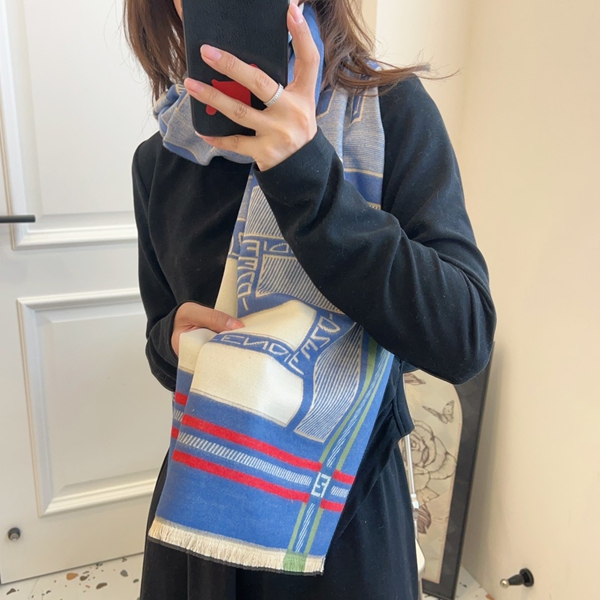 ブランドマフラー背面デザイン